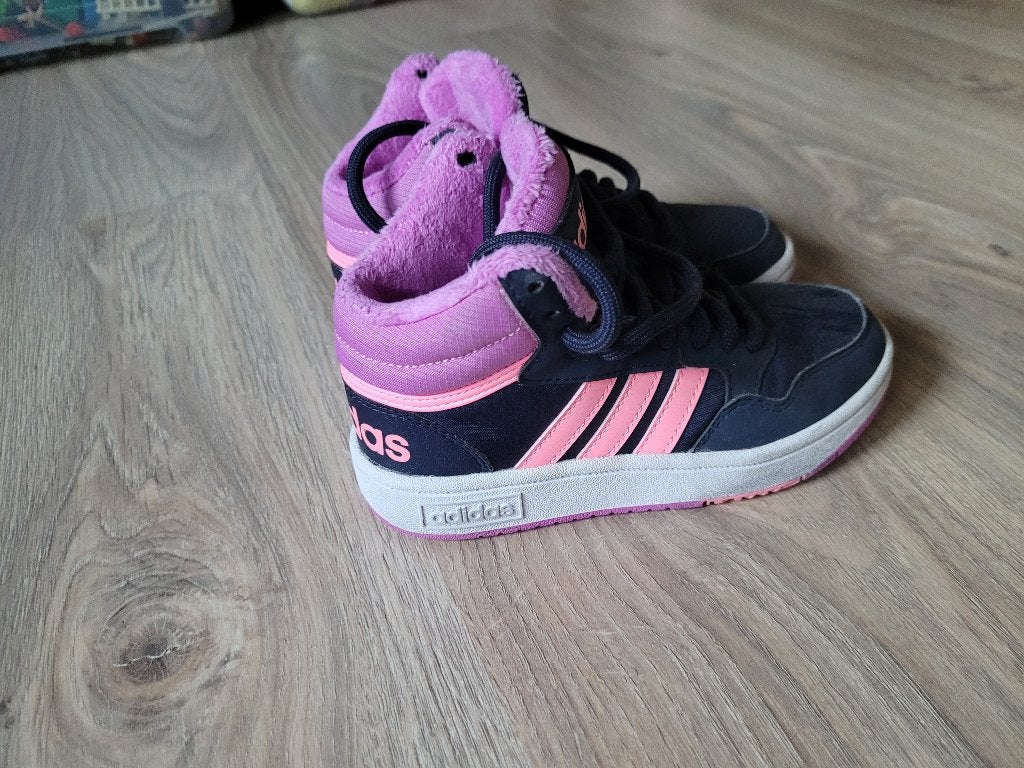 Kindersneaker adidas (maat 30), Enfants & Bébés, Vêtements enfant | Chaussures & Chaussettes, Adidas, Comme neuf, Enlèvement, Chaussures de sport