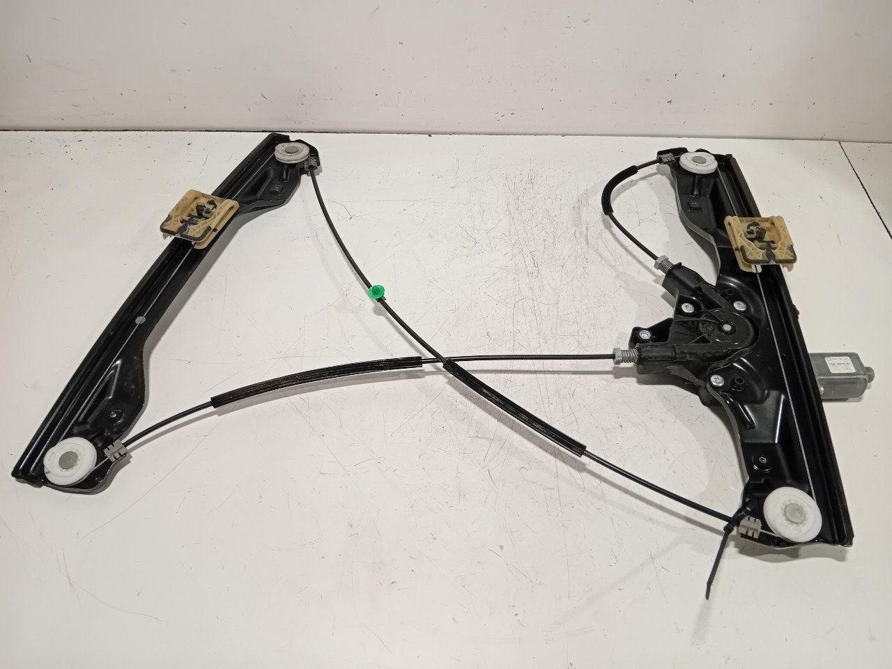 Raammechaniek links voor Vauxhall Adam, Onderdelen@venauto.nl, Van der Ven Autorecycling B.V., Gebruikt, Ettenseweg 76, 4706 PB Roosendaal, The Netherlands