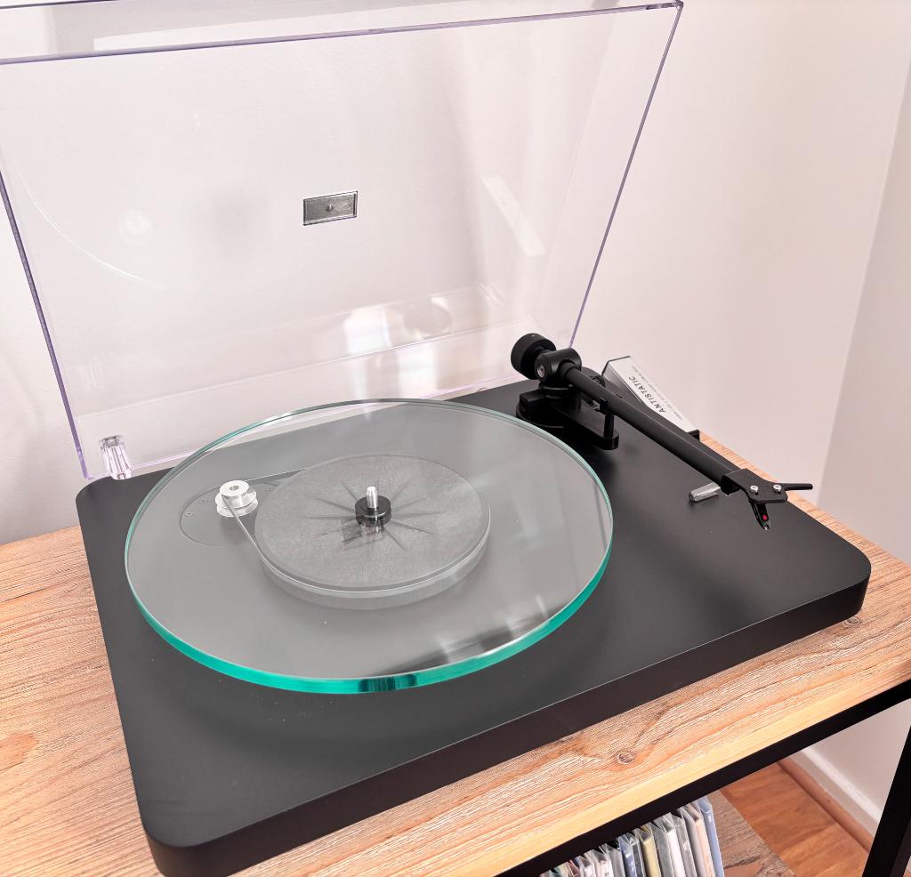 Turntable NAD C558 Graphite, TV, Hi-fi & Vidéo, Enlèvement, Comme neuf, Tourne-disque, Autres marques