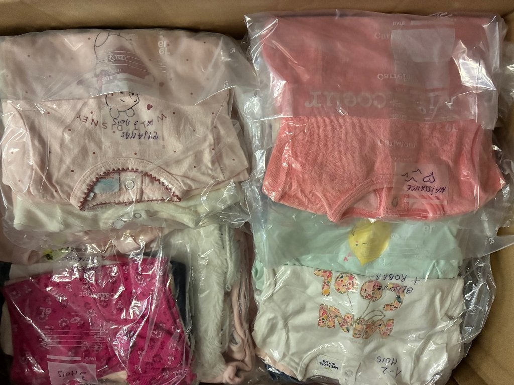 vetements bébé fille, Enlèvement