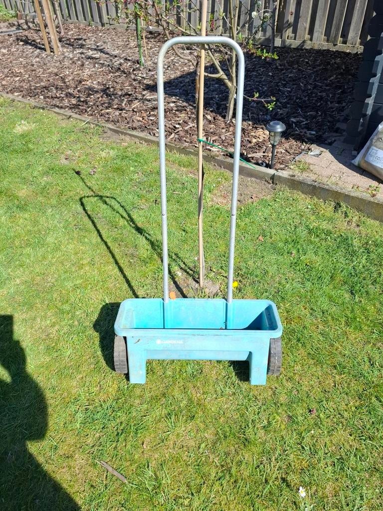 Gardena strooiwagen, Tuin en Terras, Ophalen