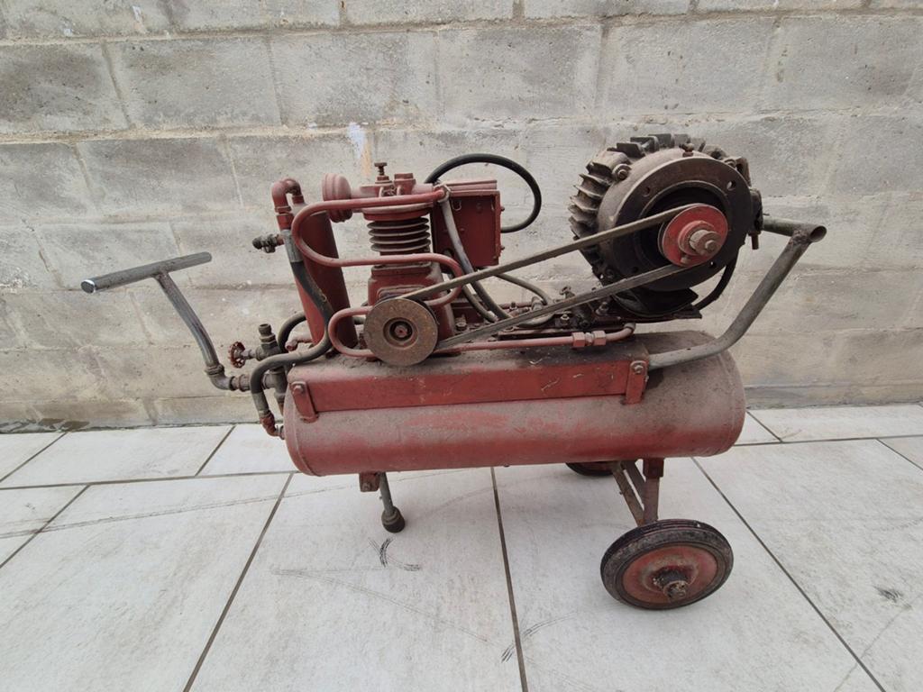 Ancien compresseur industriel / atelier, Bricolage & Construction, Enlèvement, Utilisé