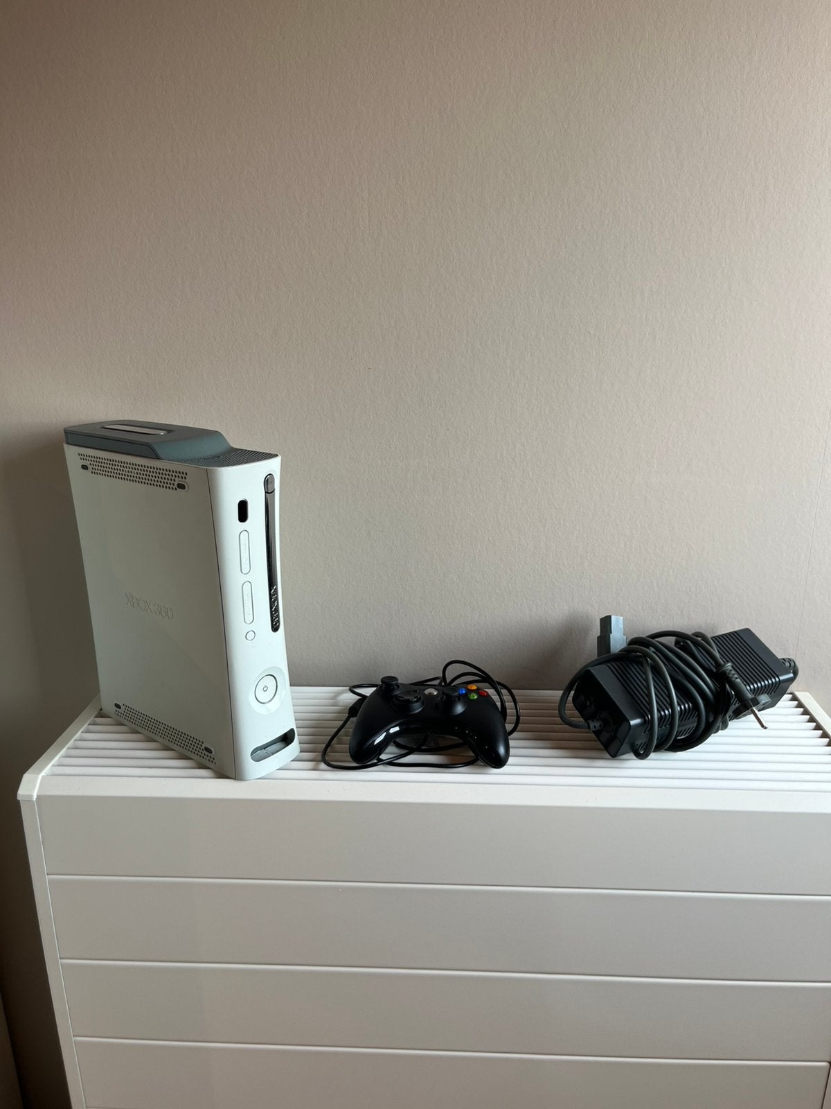 Xbox 360 60gb met controller en stroomkabel, Gebruikt, 360 Pro of Premium, Ophalen of Verzenden, 60 GB