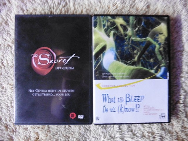 The Secret (Rhona Byrne) + Bonus dvd   NL Ondertiteling, Enlèvement ou Envoi, Anglais, Science ou Technique, À partir de 12 ans