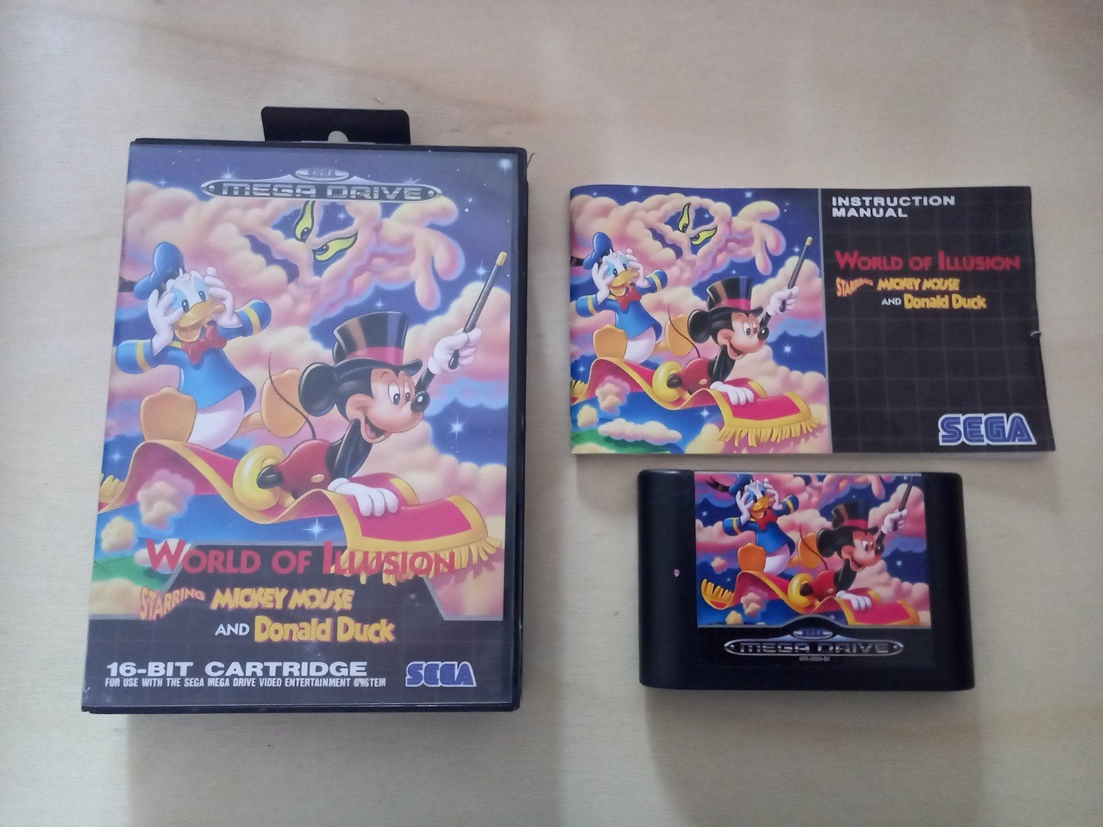 SEGA Mega Drive - World of Illusion Compleet

le jeu e, Enlèvement ou Envoi, 2 joueurs, Utilisé, À partir de 3 ans