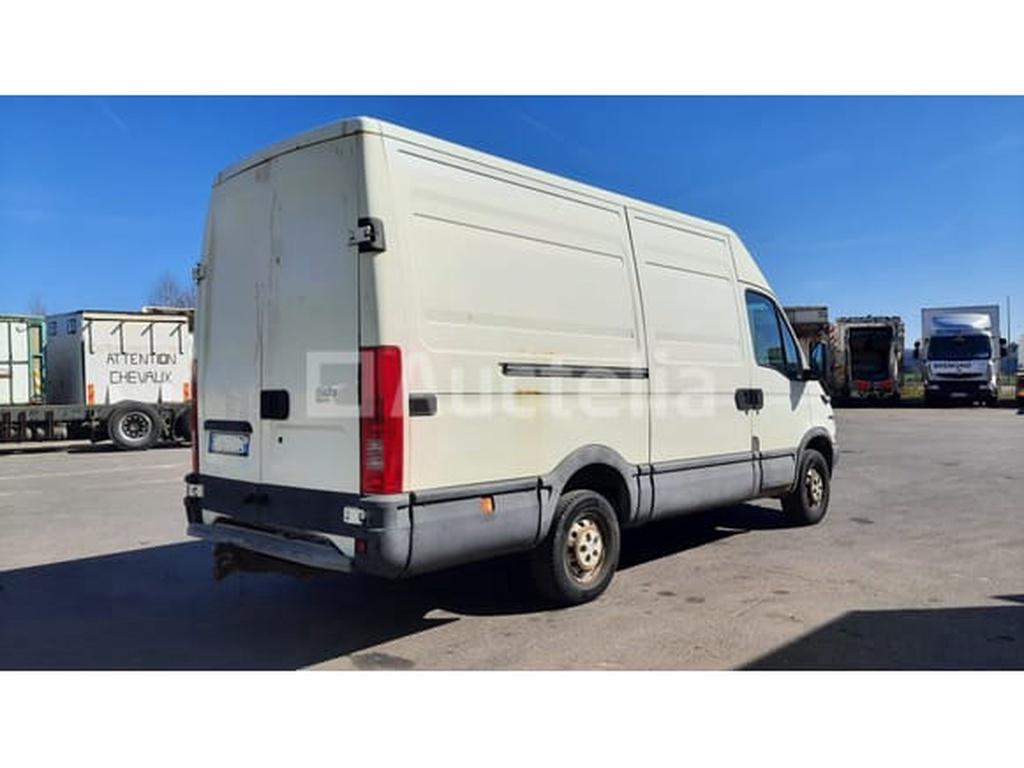 Iveco Daily 35S12 HPI busje (2005-VIN:ZCFC358100D274514), Iveco, Overige brandstoffen, Bedrijf, Te koop
