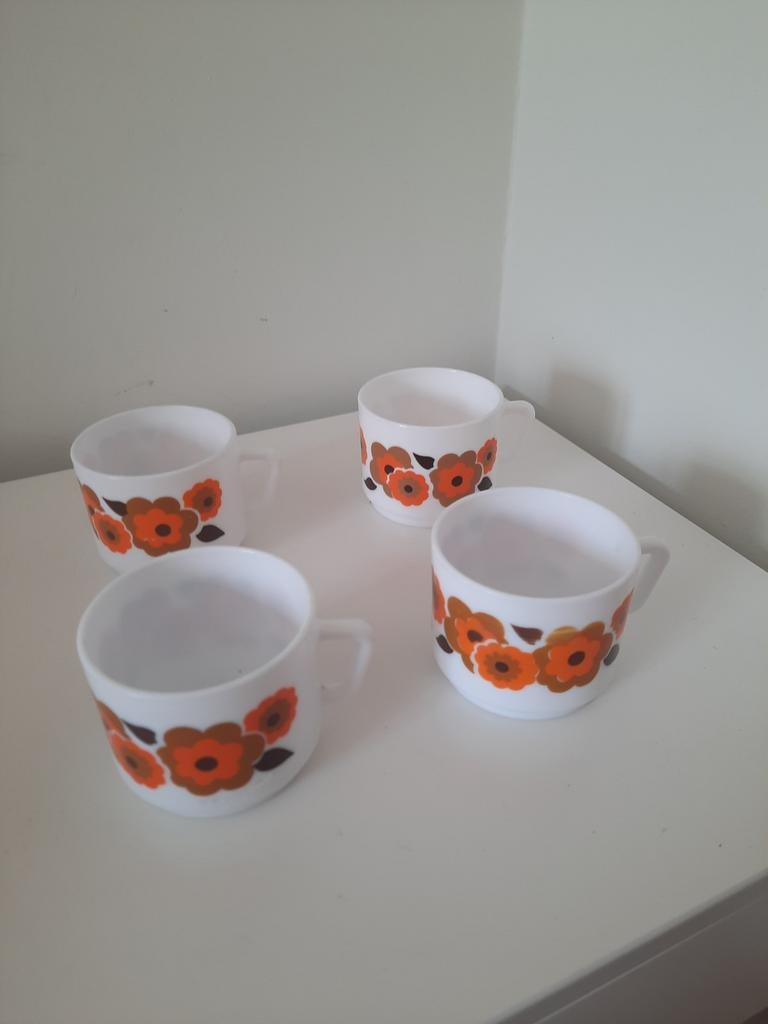 4 koffietassen Arcopal Lotus oranje, Antiek en Kunst, Ophalen of Verzenden