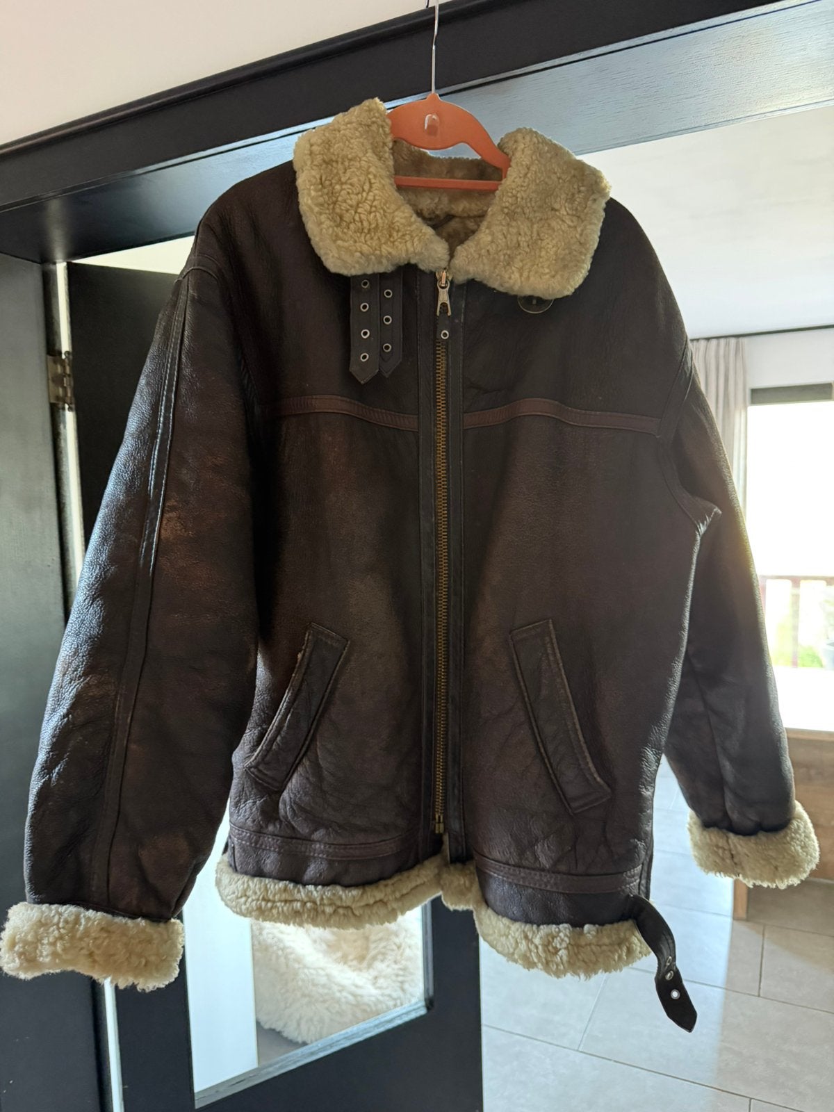 Blouson aviateur vintage en cuir véritable & mouton retourné, Vêtements | Hommes, Enlèvement, Porté, Taille 48/50 (M), Brun