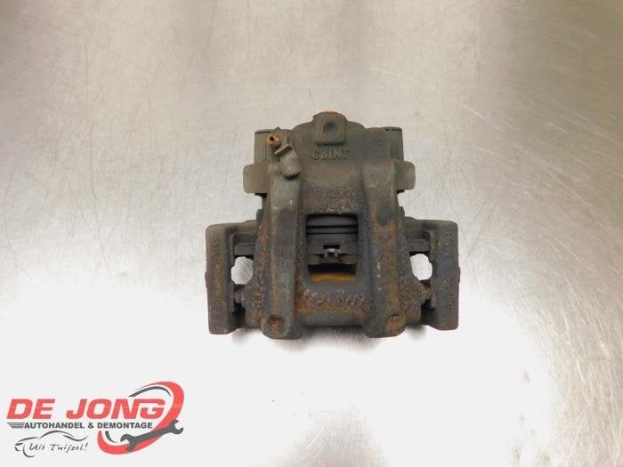 Etrier de frein (pince) arrière droit d'un BMW 1-Serie, Autos : Pièces & Accessoires, Freins & Transmission, BMW, Utilisé, 3 mois de garantie