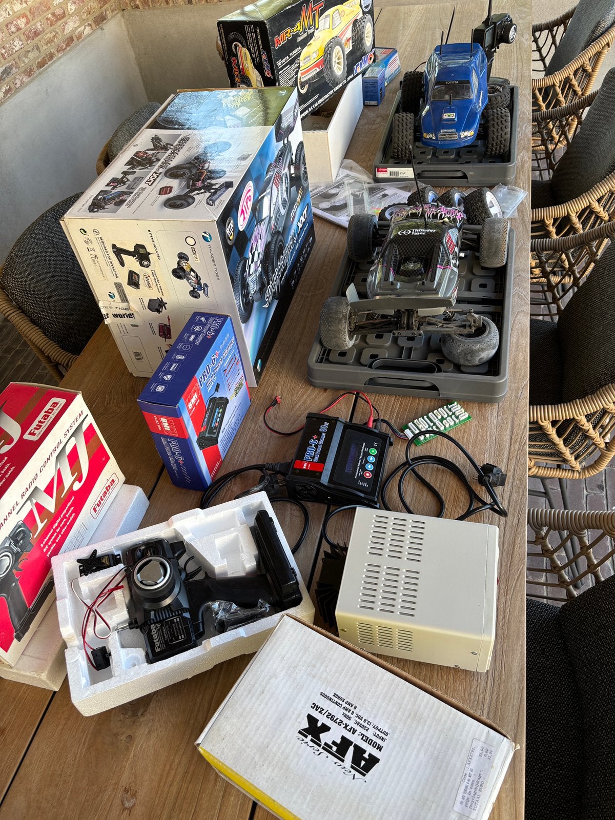 Groot lot rc wagentjes en onderdelen, Informatique & Logiciels, Cartes mères, Enlèvement ou Envoi, Comme neuf