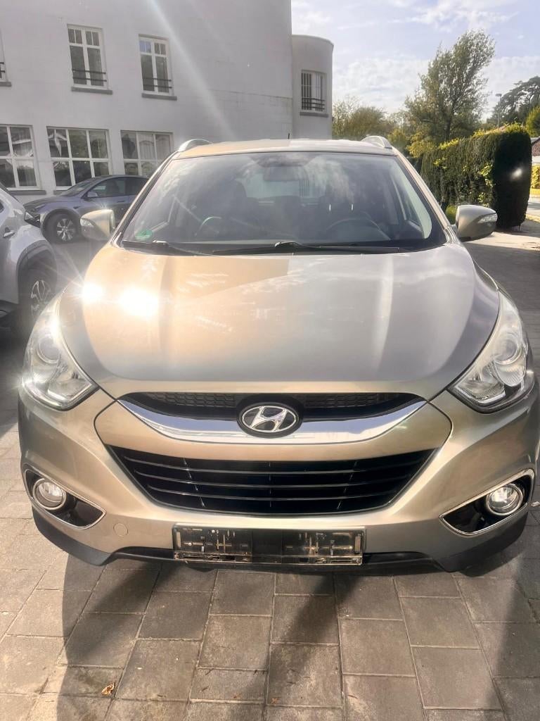 Hyundai   iX35 2.0 CRDi 4WD Executive DPF, Auto's, Hyundai, Particulier, iX35, 4x4, ABS, Airbags, Airconditioning, Automatische klimaatregeling