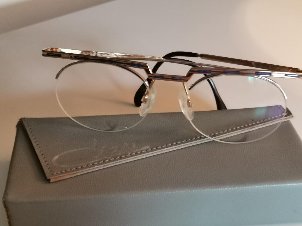 Cazal „vintage” frame uit de jaren 90 - vrouw -, Ophalen of Verzenden, Zo goed als nieuw, Blauw, Bril