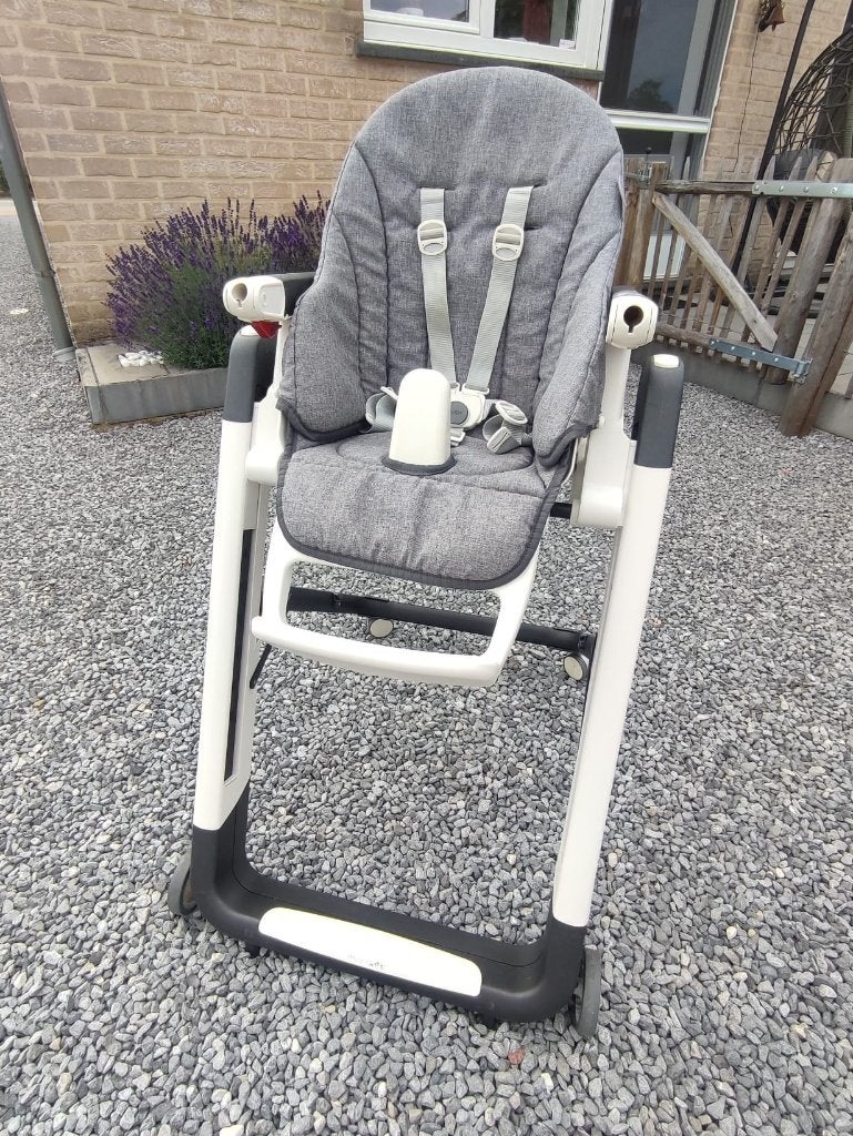 Baby eetstoel peuter, Kinderen en Baby's, Ophalen, Gebruikt, Gordel(s)
