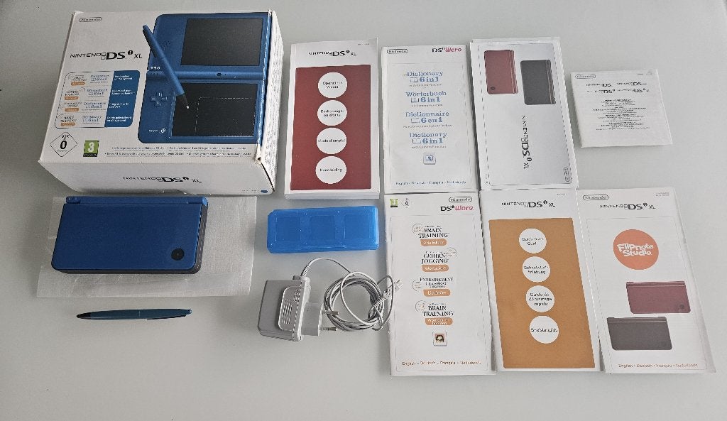 Nintendo DS i XL console met doos , boekjes , stylus,lader, Ophalen of Verzenden, Dsi XL