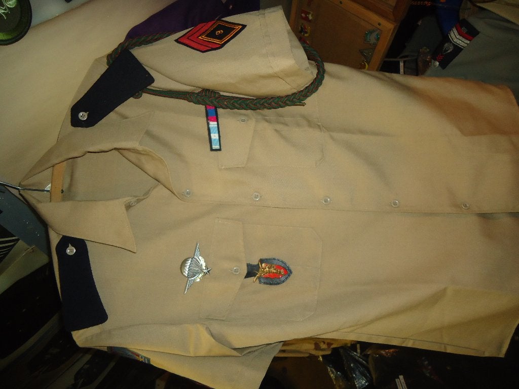 chemise 9 rcp, Collections, Objets militaires | Général, Enlèvement ou Envoi, Armée de terre, Vêtements ou Chaussures