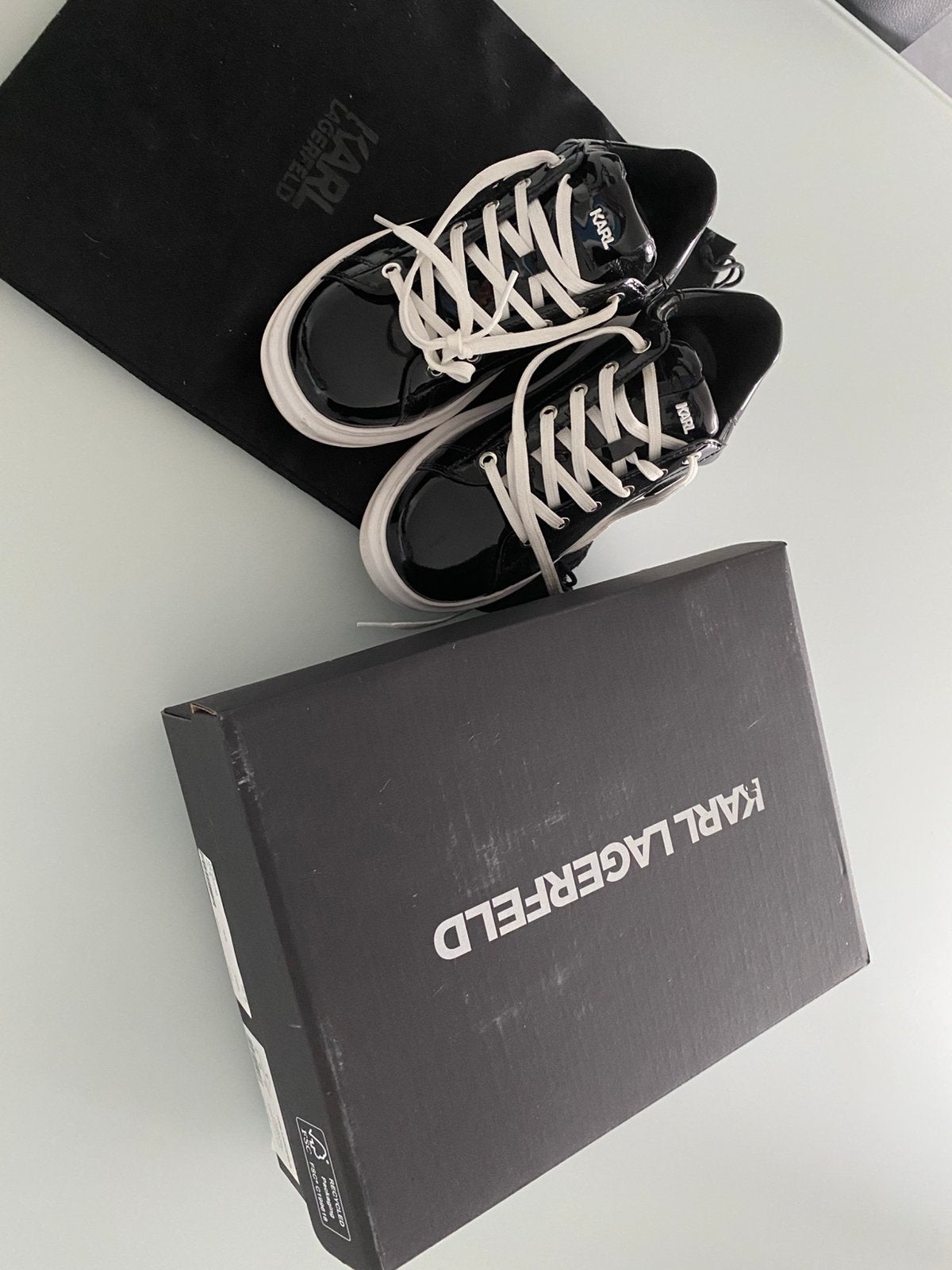 Sneakers Karl Lagerfeld eu 38, Kleding | Dames, Schoenen, Zwart, Ophalen of Verzenden, Zo goed als nieuw, Sneakers
