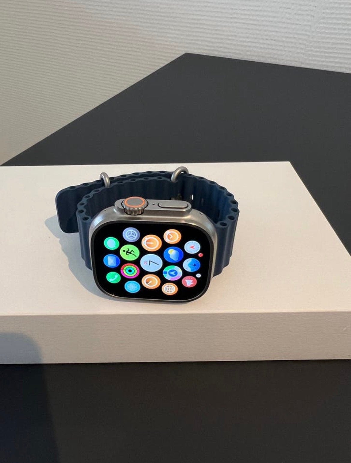 Apple Watch Ultra 2, Ophalen of Verzenden, Zo goed als nieuw, Blauw, IOS