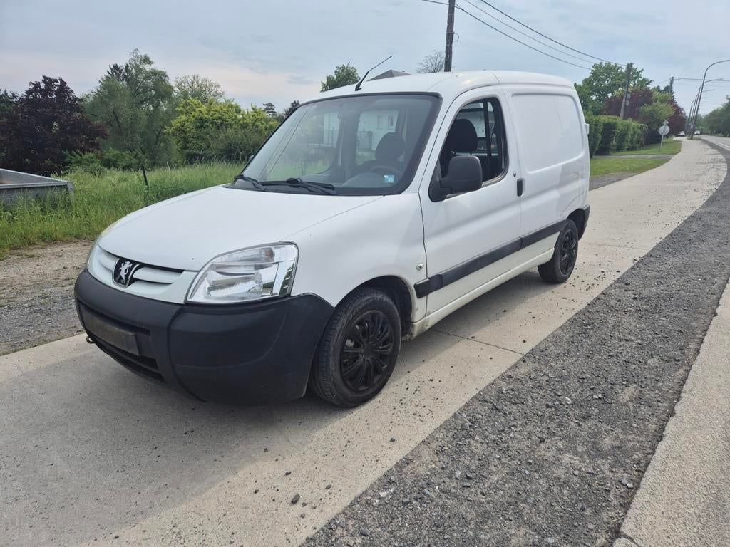 Peugeot Partner 1.6Hdi "190.000km"  avec attache remorque, Autos, Achat, Entreprise, 2 places, Boîte manuelle