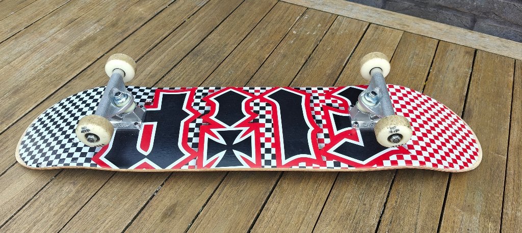 Skateboard merk:Flip Skateboards, Ophalen, Zo goed als nieuw, Skateboard