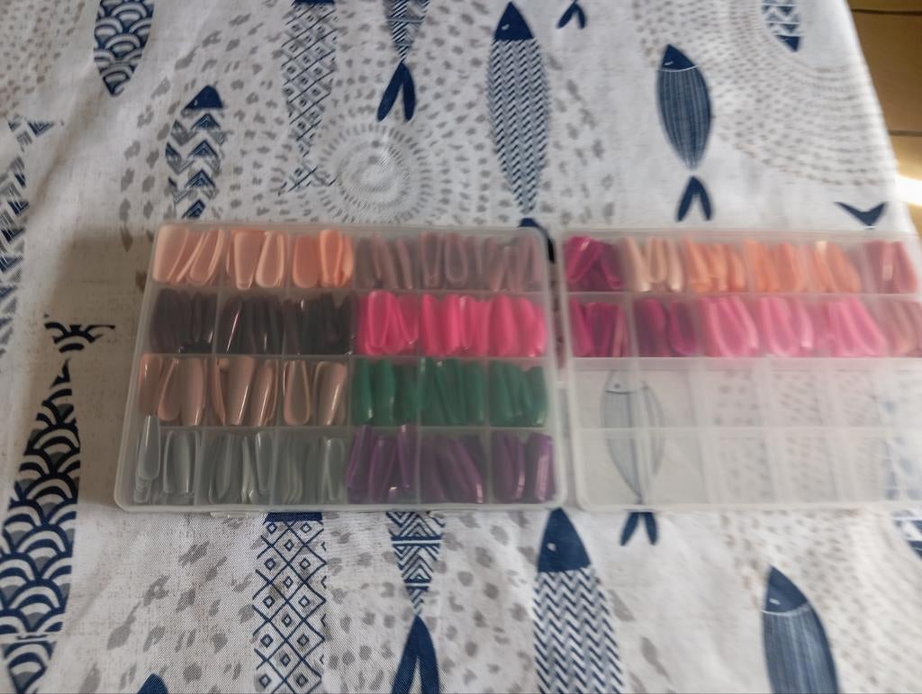 Faux ongles neuf, Enlèvement ou Envoi