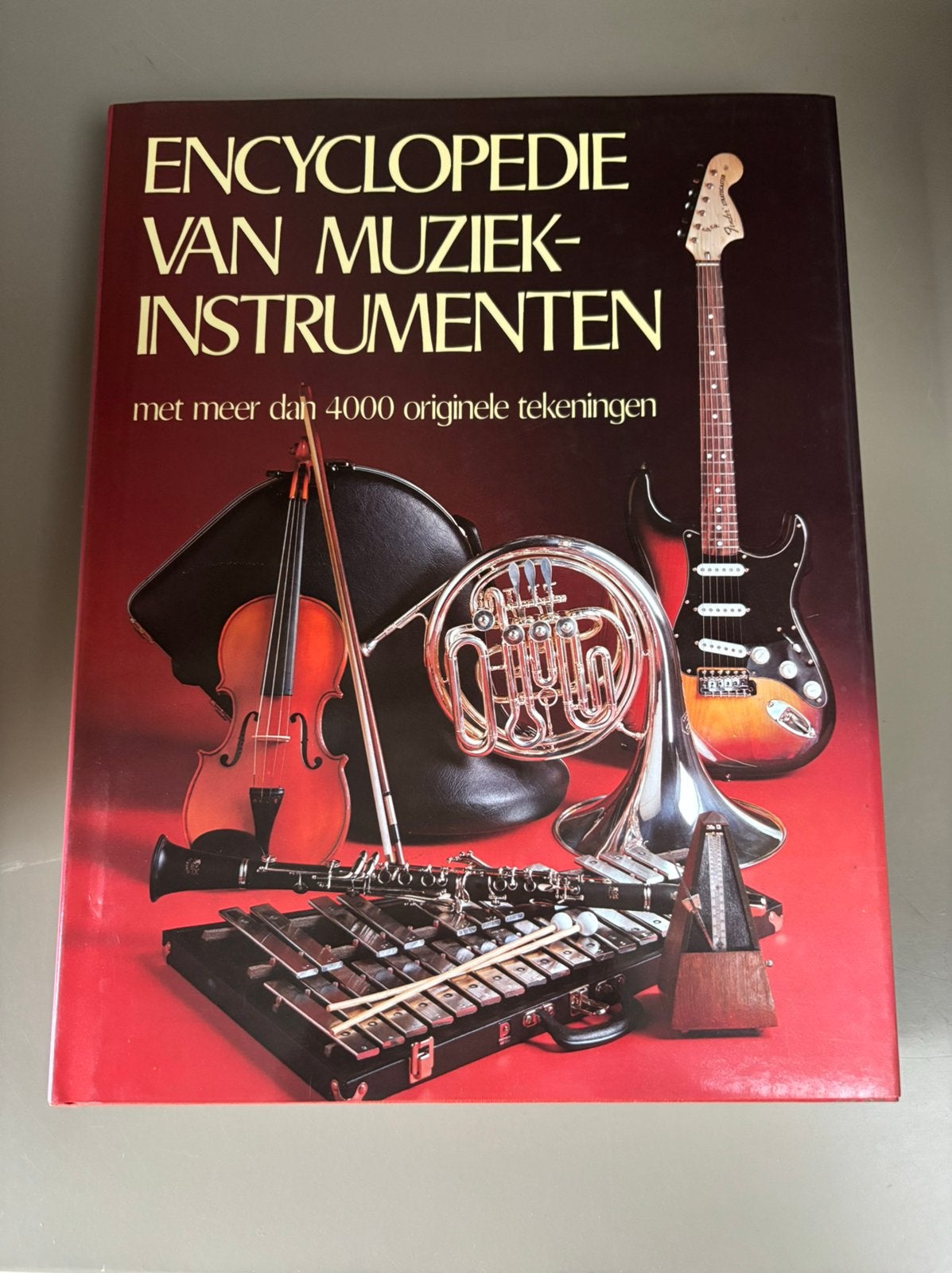 Encyclopie van muziekinstrumenten, Enlèvement ou Envoi, Comme neuf
