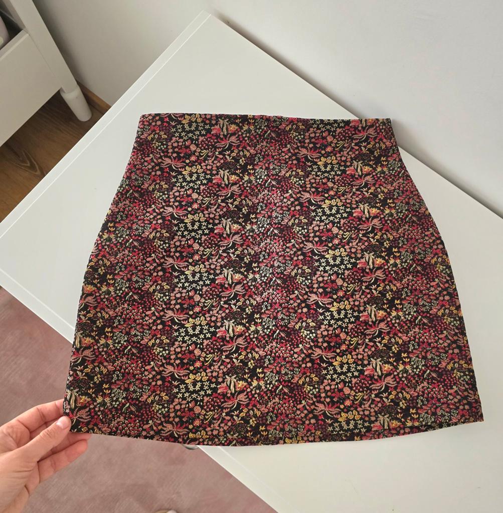 Minijupe Zara Xs nouveau, Enlèvement ou Envoi