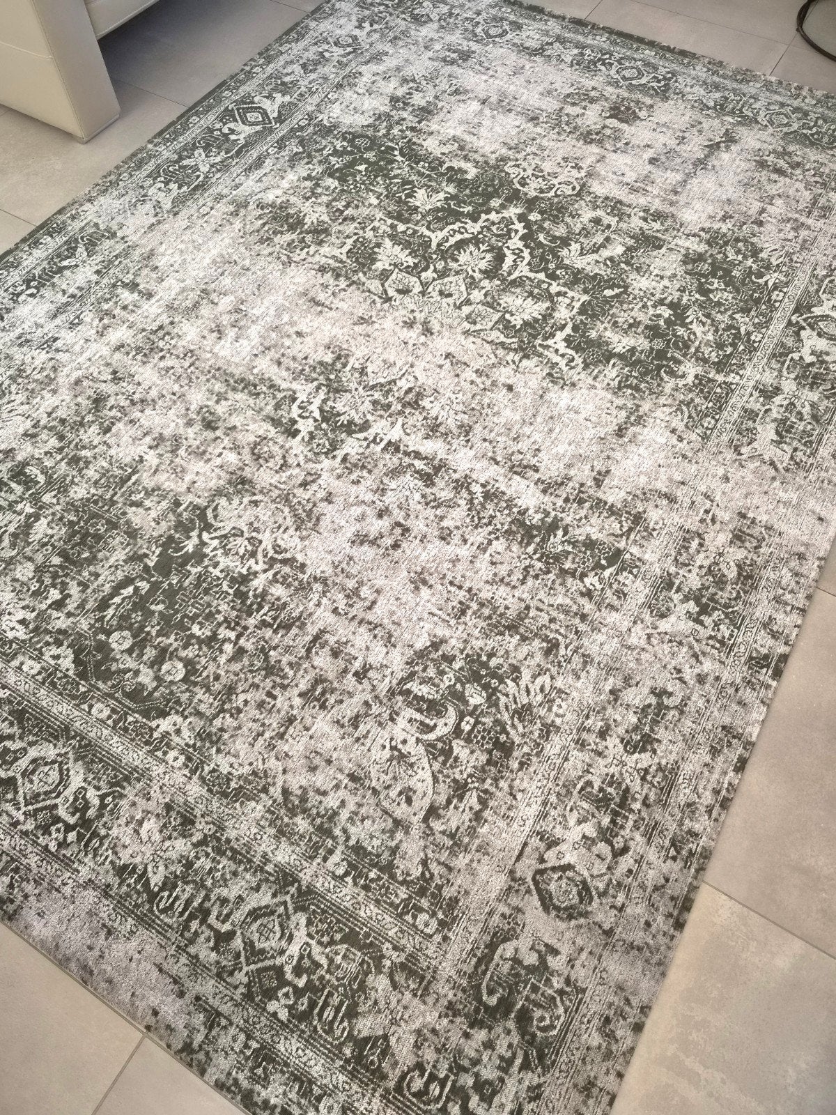Splinternieuw tapijt te koop!, Huis en Inrichting, Stoffering | Tapijten en Vloerkleden, Ophalen of Verzenden, Groen