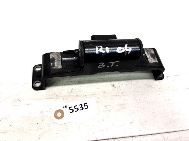R1 2004 - 2006 Yamaha Beugel Beugel tank D1-47760, Motoren