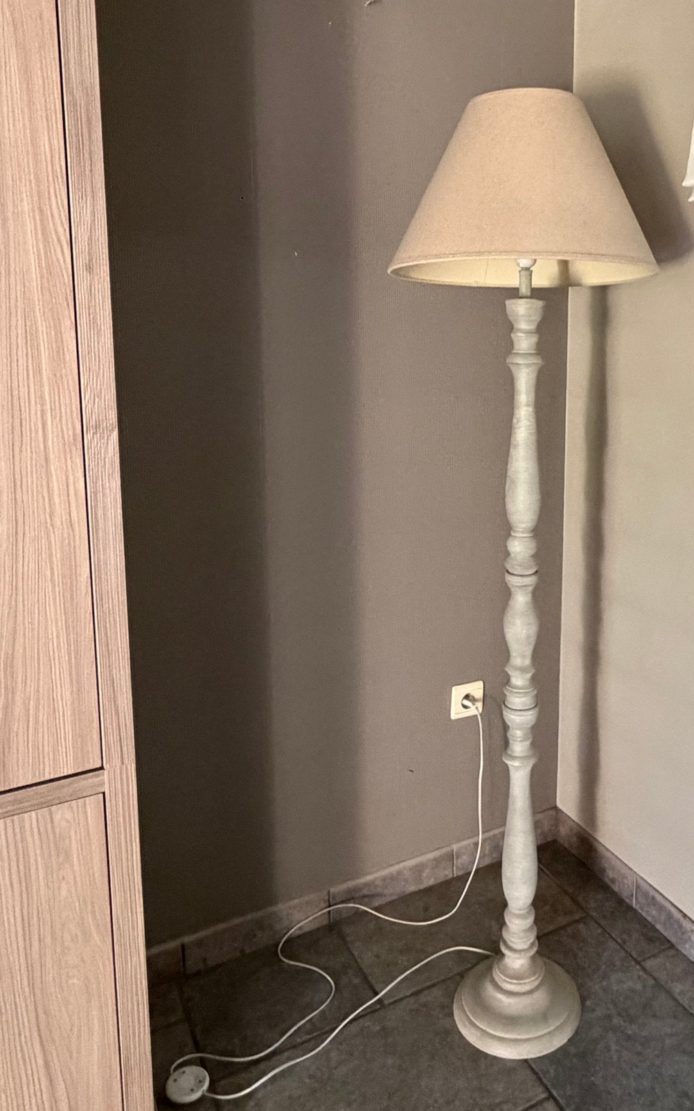 Lampadaire rural en bois de la marque Pomax !, Comme neuf, Landelijk, Bois, 150 à 200 cm