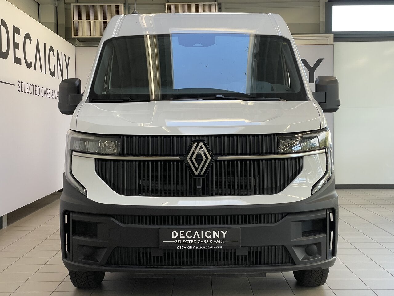 Renault Master 2.0dCi L3H2 *Vloer & Wanden*Carplay, Voorwielaandrijving, 4 deurs, 0 cilinders, Leder en Stof