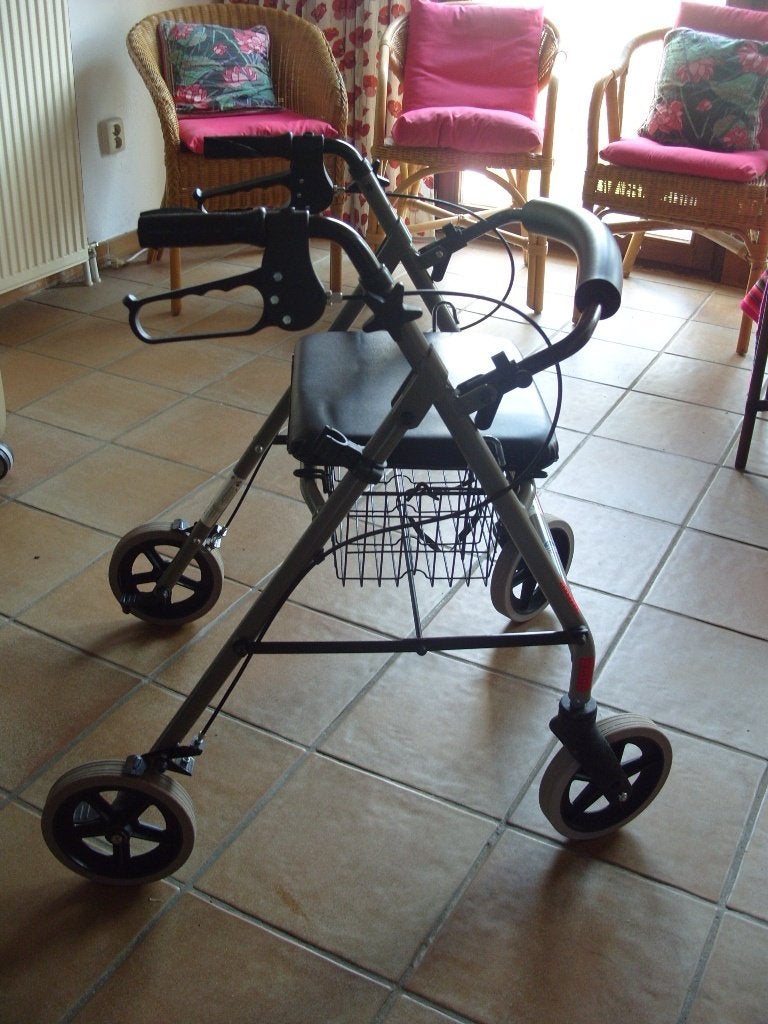 Vermeiren rollator, Ophalen, Lichtgewicht, Zo goed als nieuw