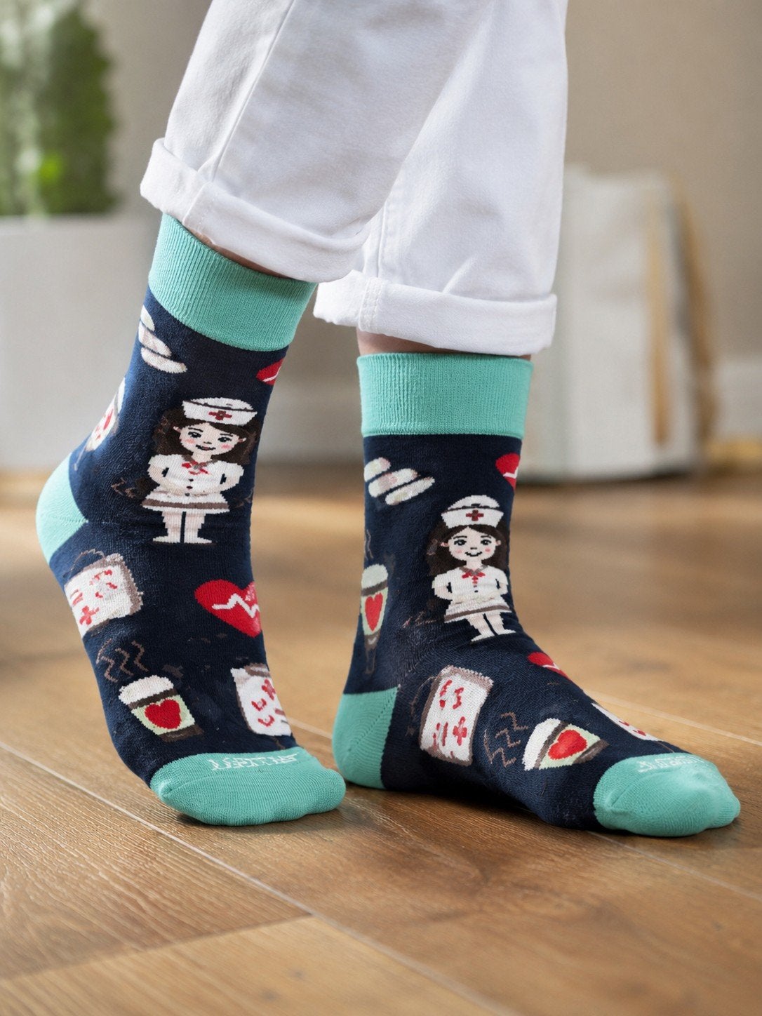 Chaussettes fantaisie thème infirmière / médical – Neuves, Enlèvement, Neuf, Chaussettes