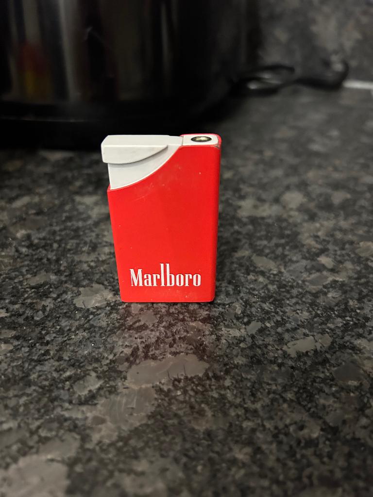 Briquet marlboro collection, Ophalen, Aansteker