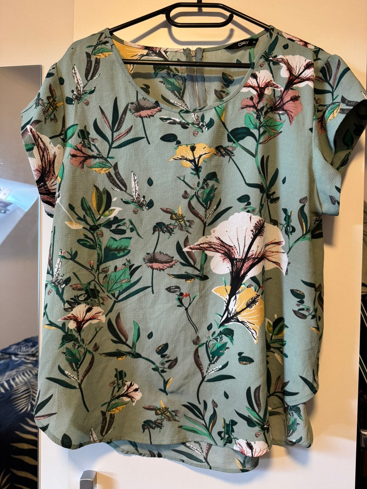 Only blouse met bloemenprint - Maat 44, Verzenden, Zo goed als nieuw, Groen, Shirt of Top