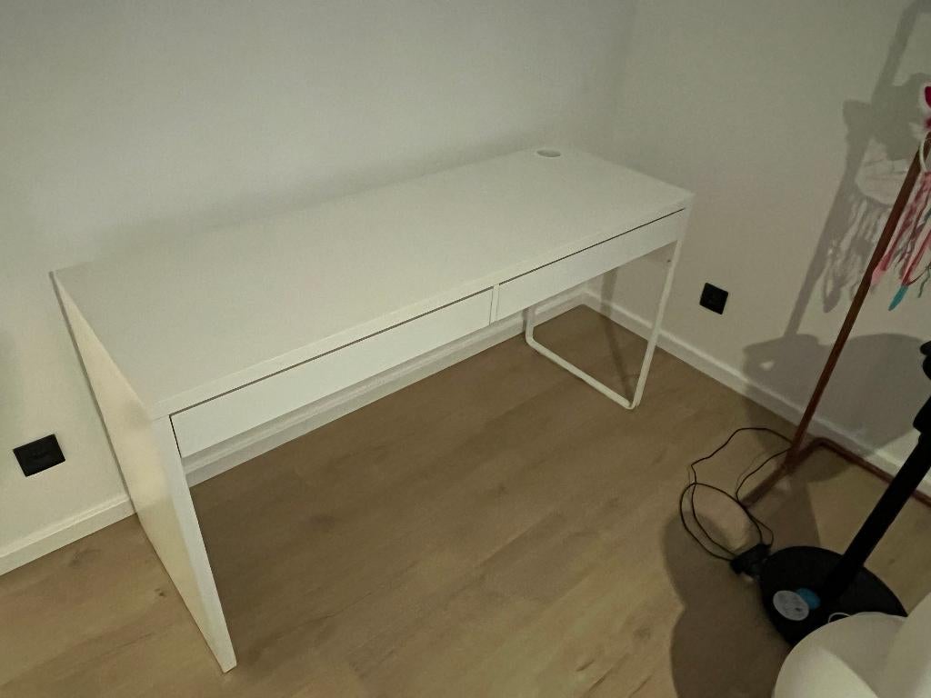 Wit IKEA bureautje, Maison & Meubles, Bureaux, Utilisé, IKEA, Moderne, Blanc, Enlèvement