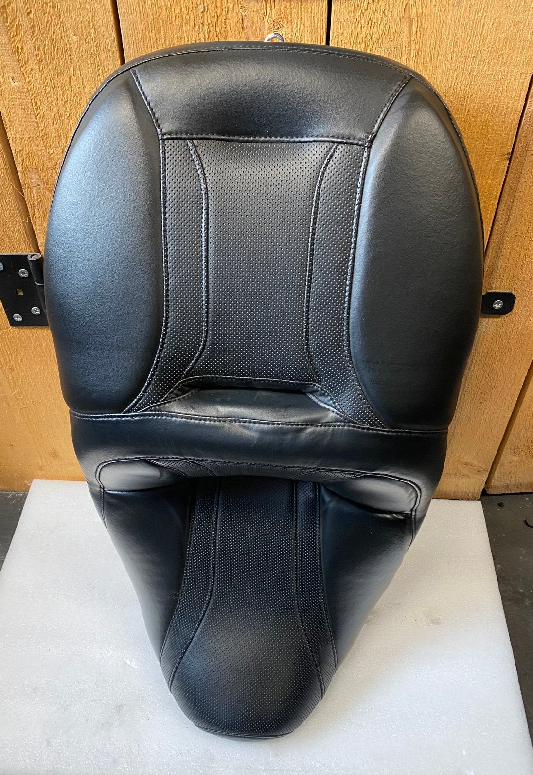 Harley Davidson Touring Zadel Verwarmd, Motoren, Ophalen of Verzenden, Gebruikt