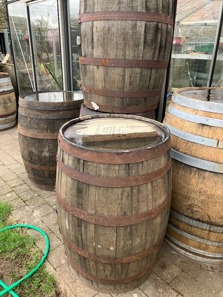Whisky vaten, Ophalen