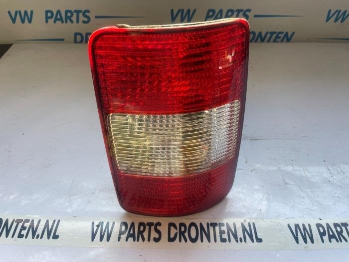 Feu arrière droit d'un Volkswagen Caddy, Volkswagen, -, 3 mois de garantie, Utilisé