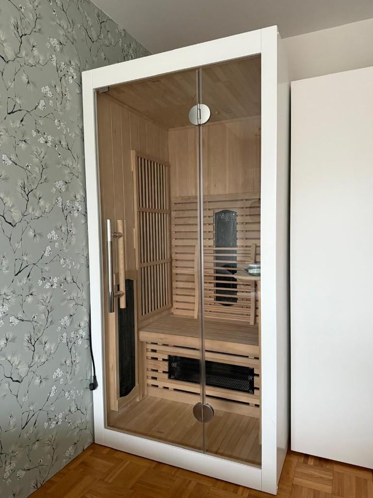 Infrarood cabine met garantie op therapeutische stralers, Sport en Fitness, Ophalen, Zo goed als nieuw, Infrarood, Complete sauna