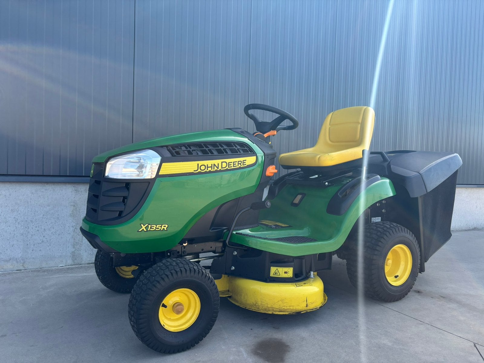 John Deere X135r, Jardin & Terrasse, Enlèvement, Comme neuf