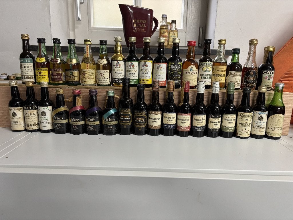 Lot de 35 miniatures vintage de Sherry et Brandy, Enlèvement ou Envoi, Utilisé