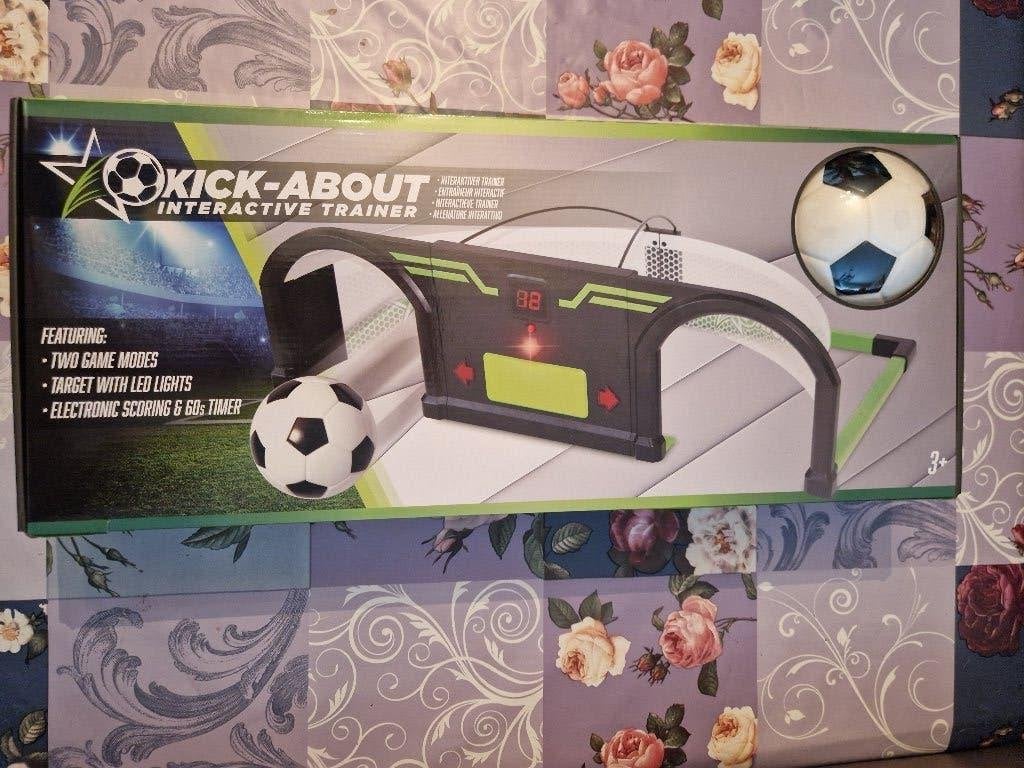 KICK ABOUT FOOTBALL, Enlèvement ou Envoi, Neuf