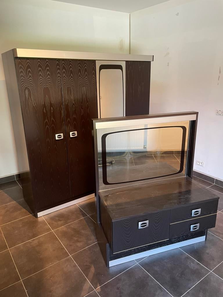 Mobilier à récupérer gratuitement à Dadizele, Enlèvement