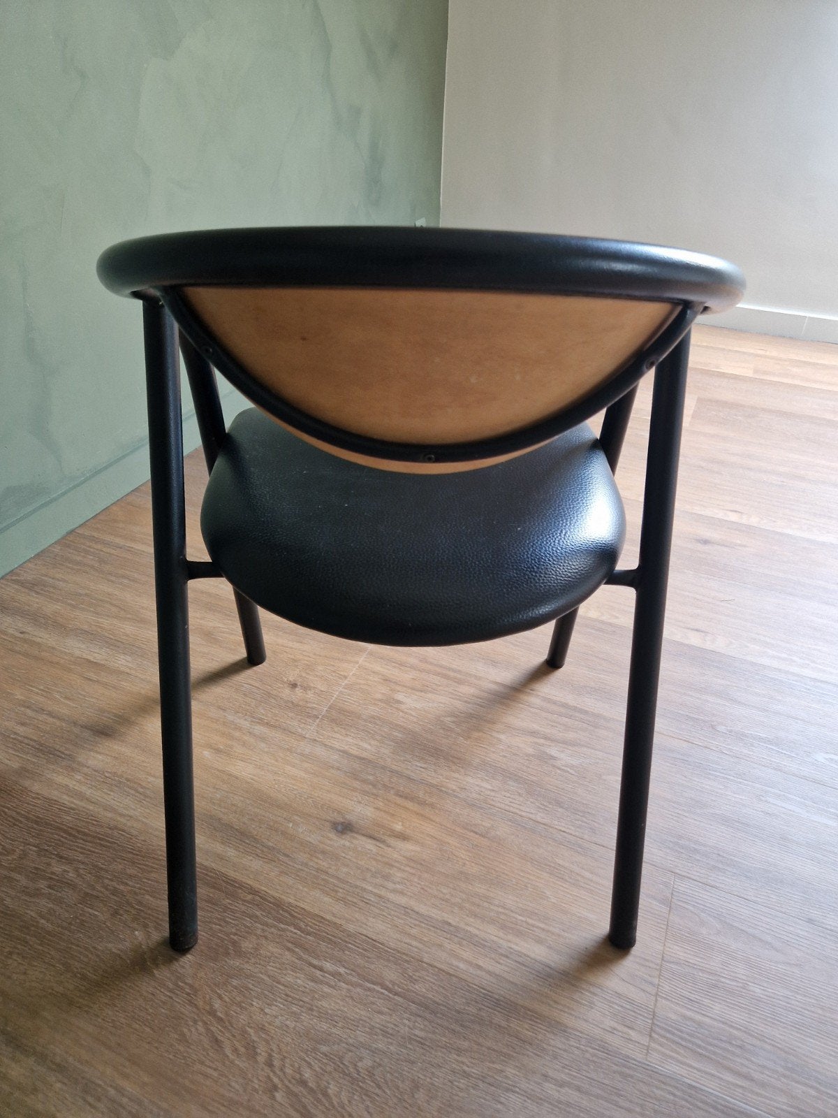 4 degelijke mooie keukenstoelen, Maison & Meubles, Chaises, Enlèvement, Utilisé, Noir, Quatre