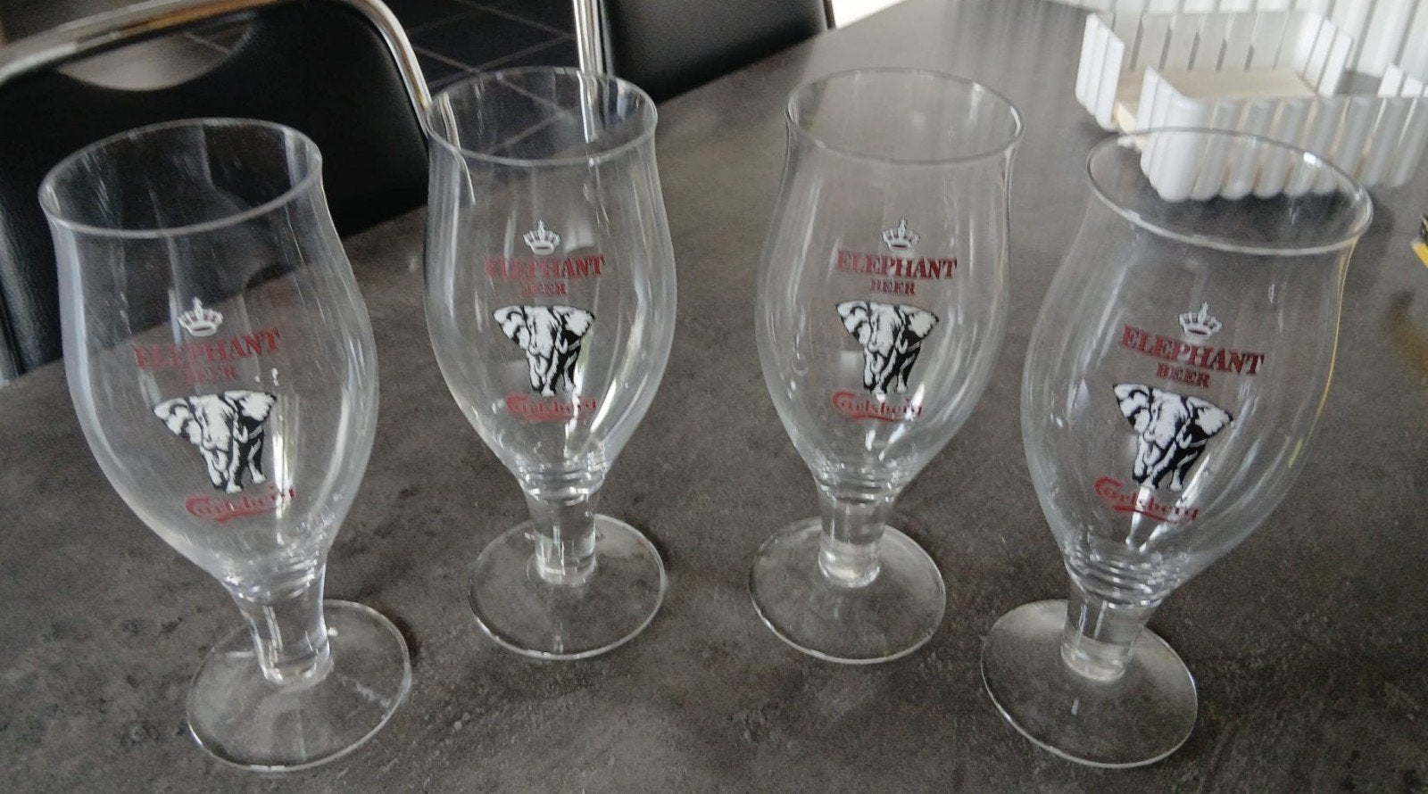 4 verres de bières éléphant, Collections