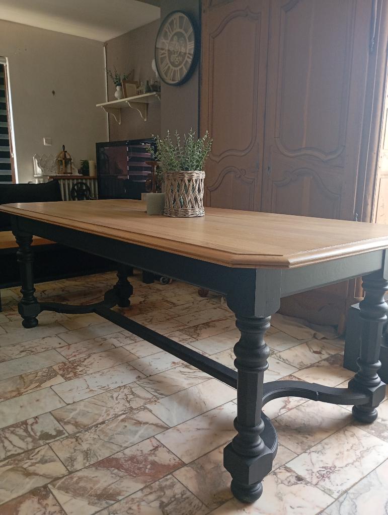 Table en chêne, Enlèvement, Chêne