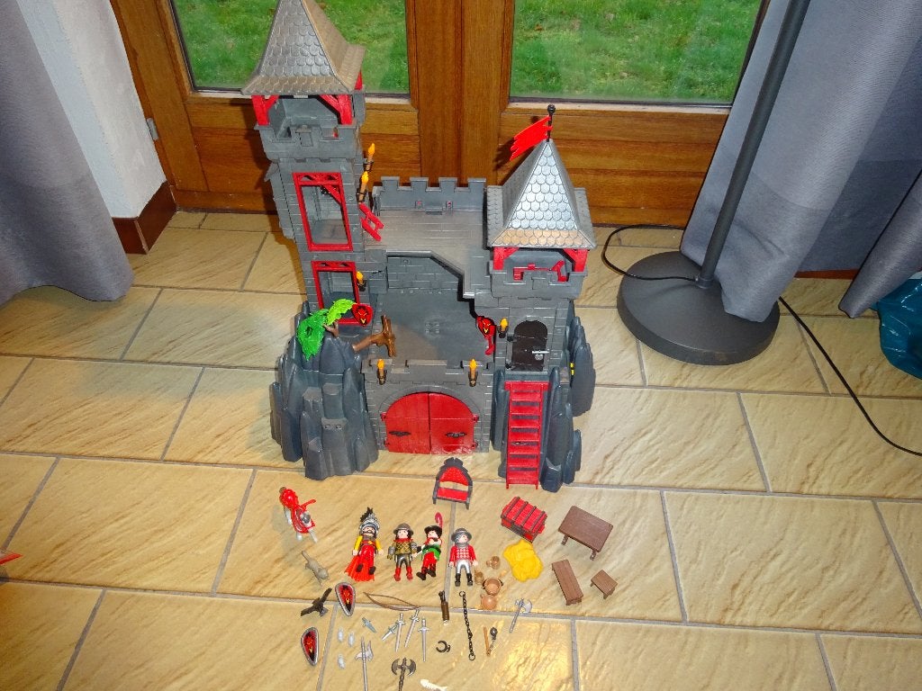 Playmobil Le château des dragons, Enlèvement ou Envoi, Comme neuf, Kit complet, Château/Fort