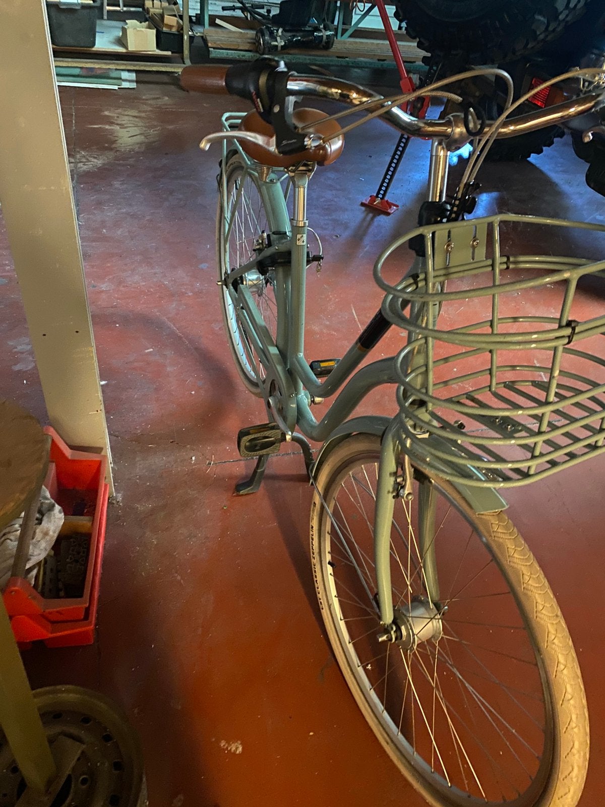 Mooie damesfiets met grote voordrager – Alles werkt!, Fietsen en Brommers, Ophalen