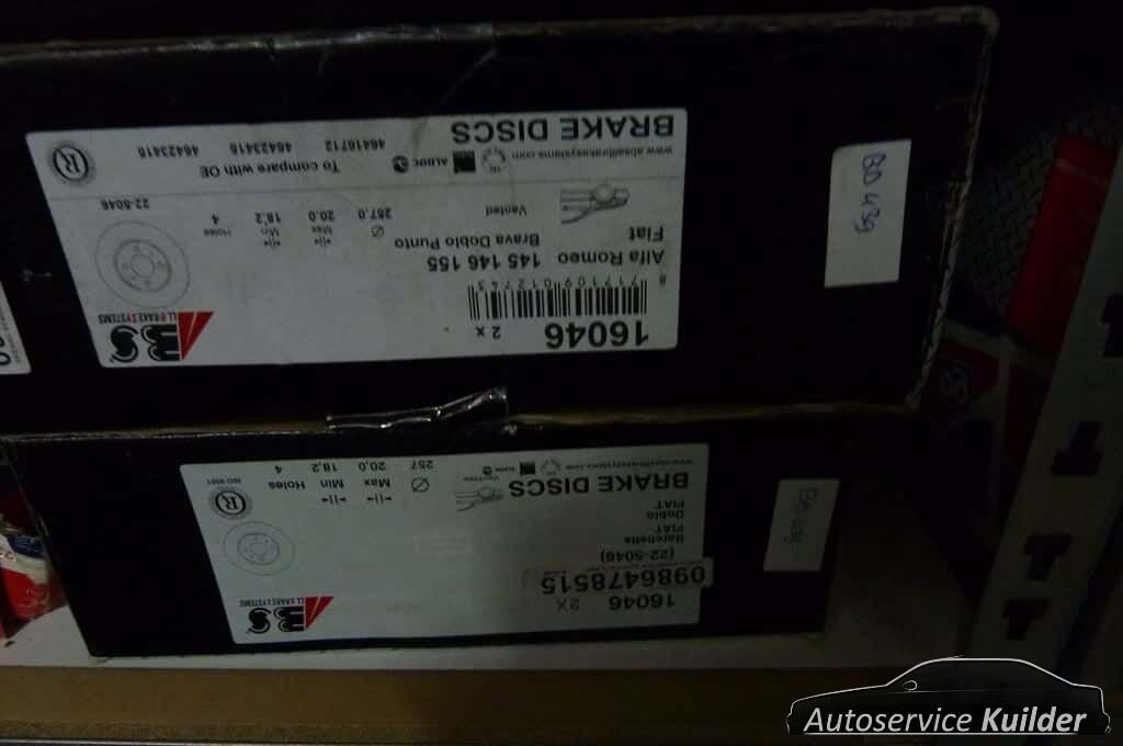 Remschijven voorzijde Fiat punto brava Alfa 146 155 Nieuw,, Neuf, -, -, Alfa Romeo