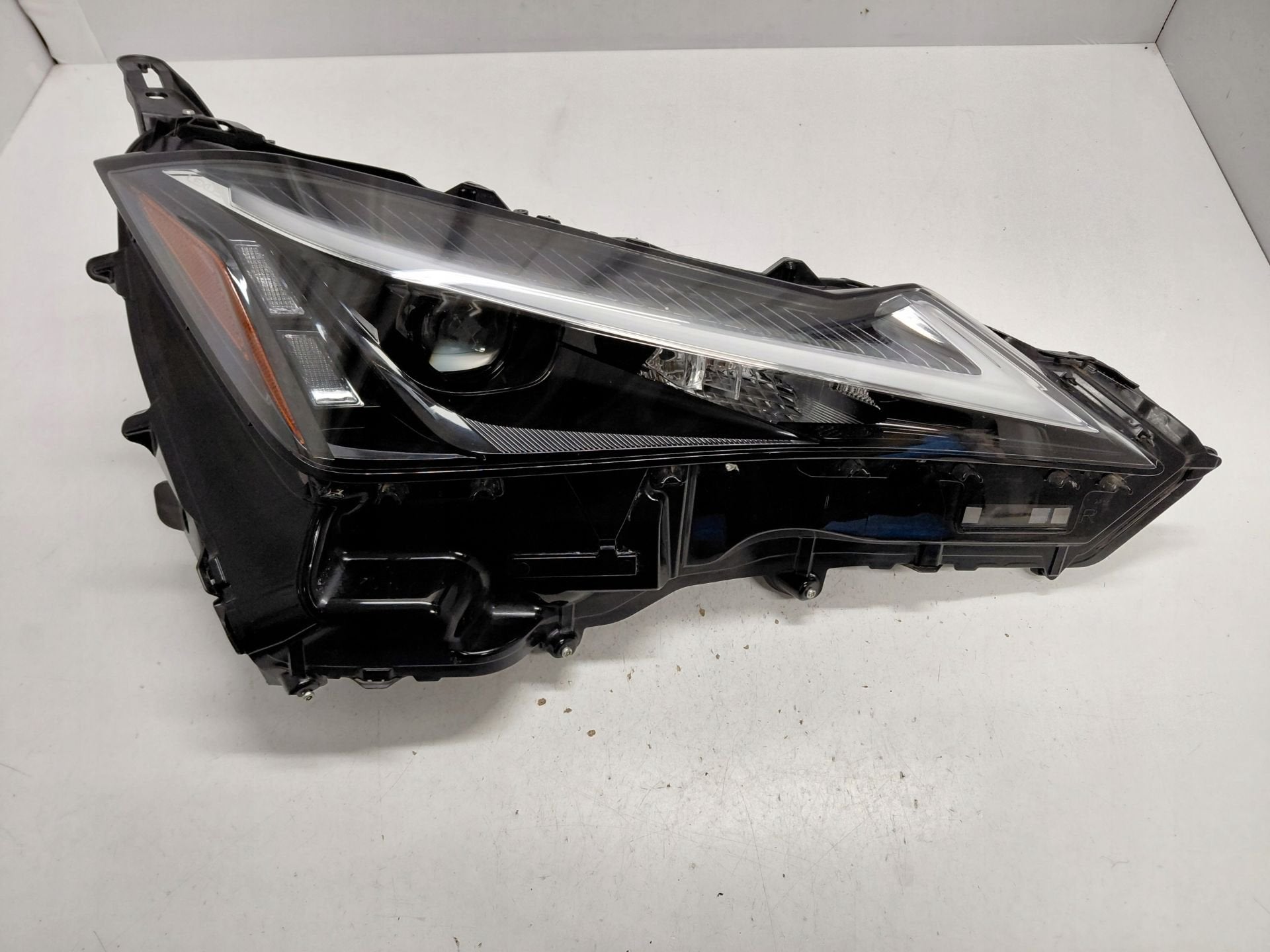 Lexus UX Koplamp Lexus, Info@toyota.co.jp, Gebruikt, Toyota Motor Corporation, Lexus